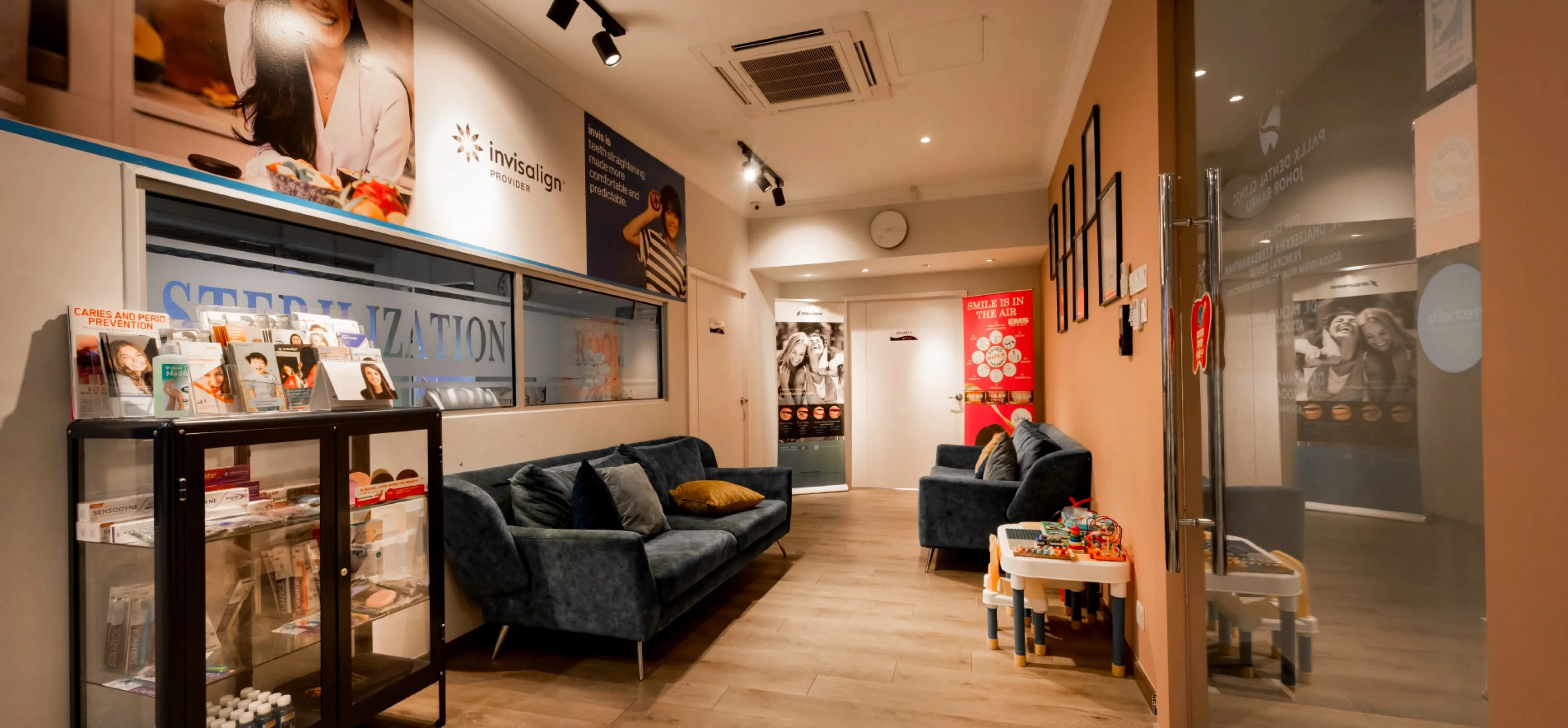 Comfortable seating and Nordic inspired clinic colours