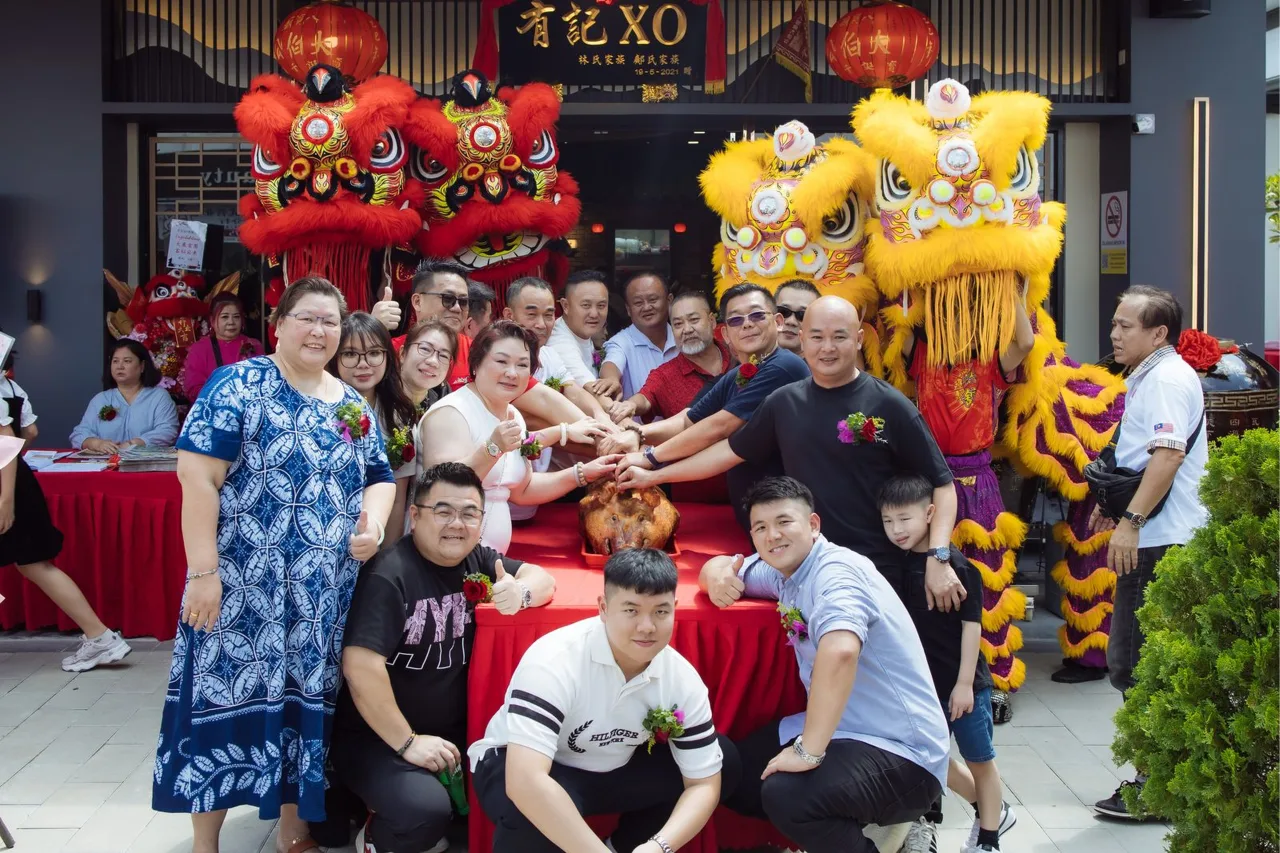 古来分店开张现场